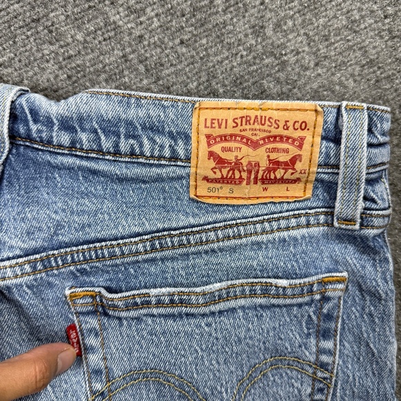 Y2K Levis 501 S Jeans Mid Wash Straight Cut Off Womens 28x25 #1142 - Picture 5 of 10